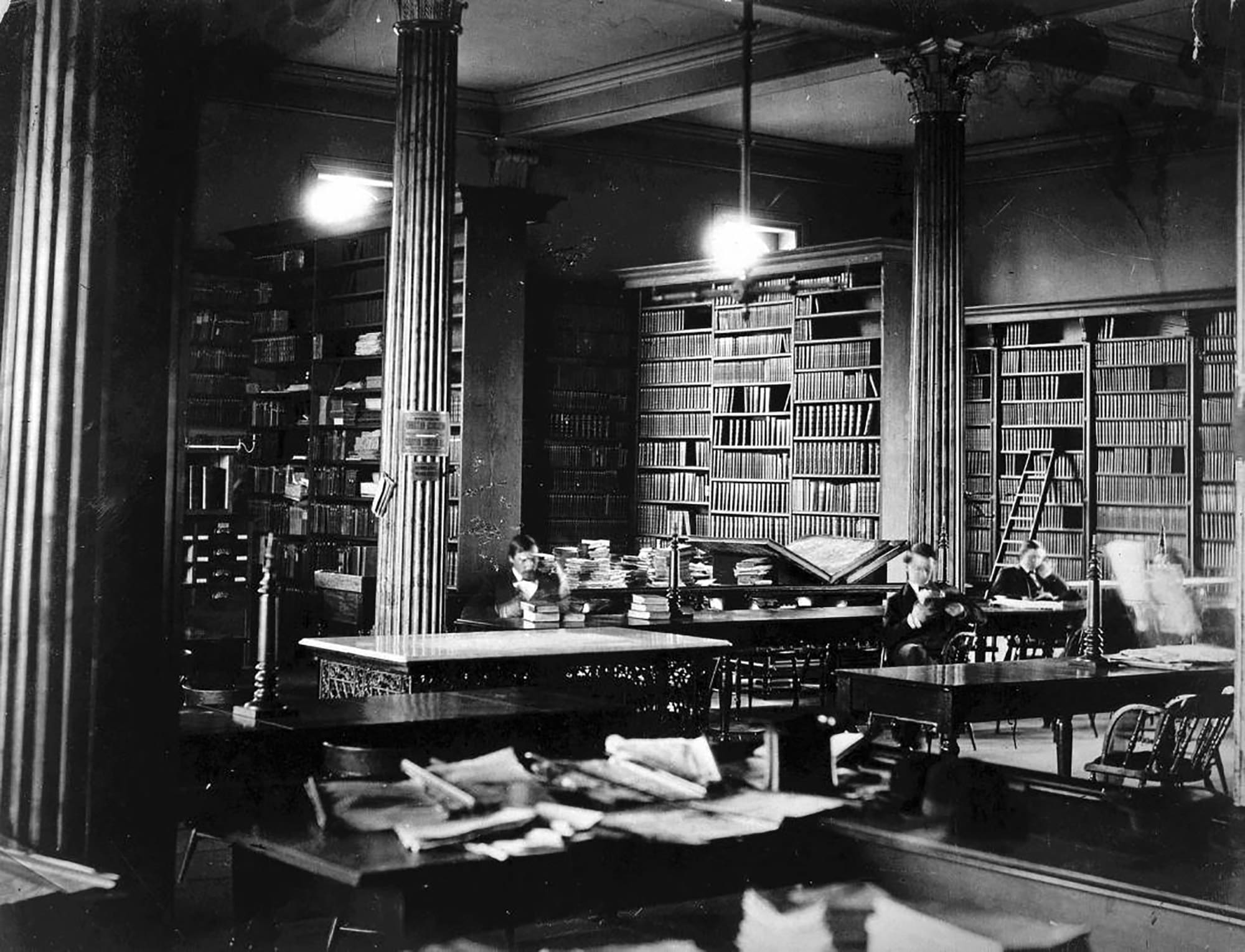 Haven Hall [Law Building] Library interior